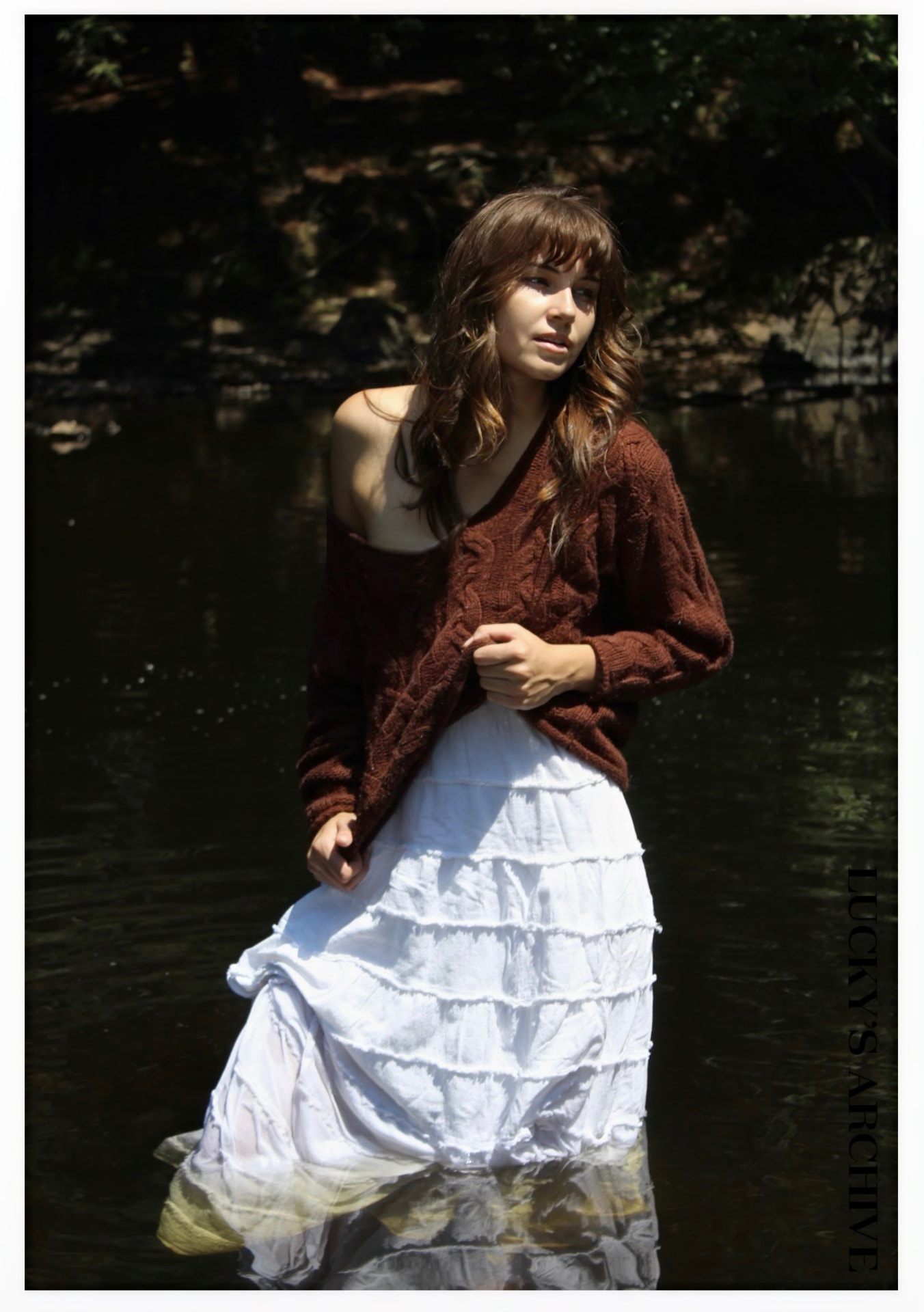 Portrait session by the river in Tennessee